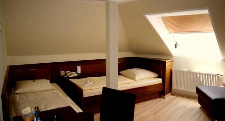 Hotel am Wilhelmsplatz Stuttgart Kültér fotó