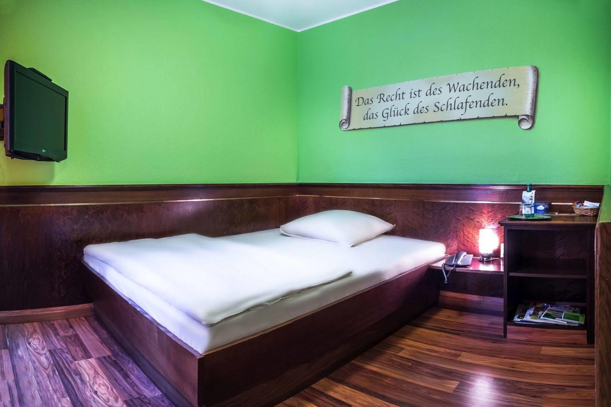 Hotel am Wilhelmsplatz Stuttgart Kültér fotó